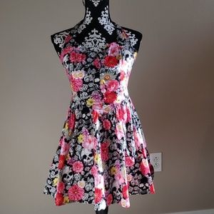 SALE!!🦇Floral and Skull dress!💀